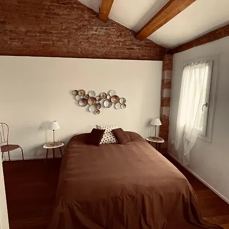 La Lanterna & Guest house *