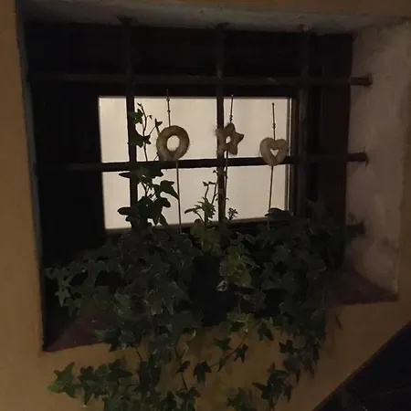 La Lanterna & *